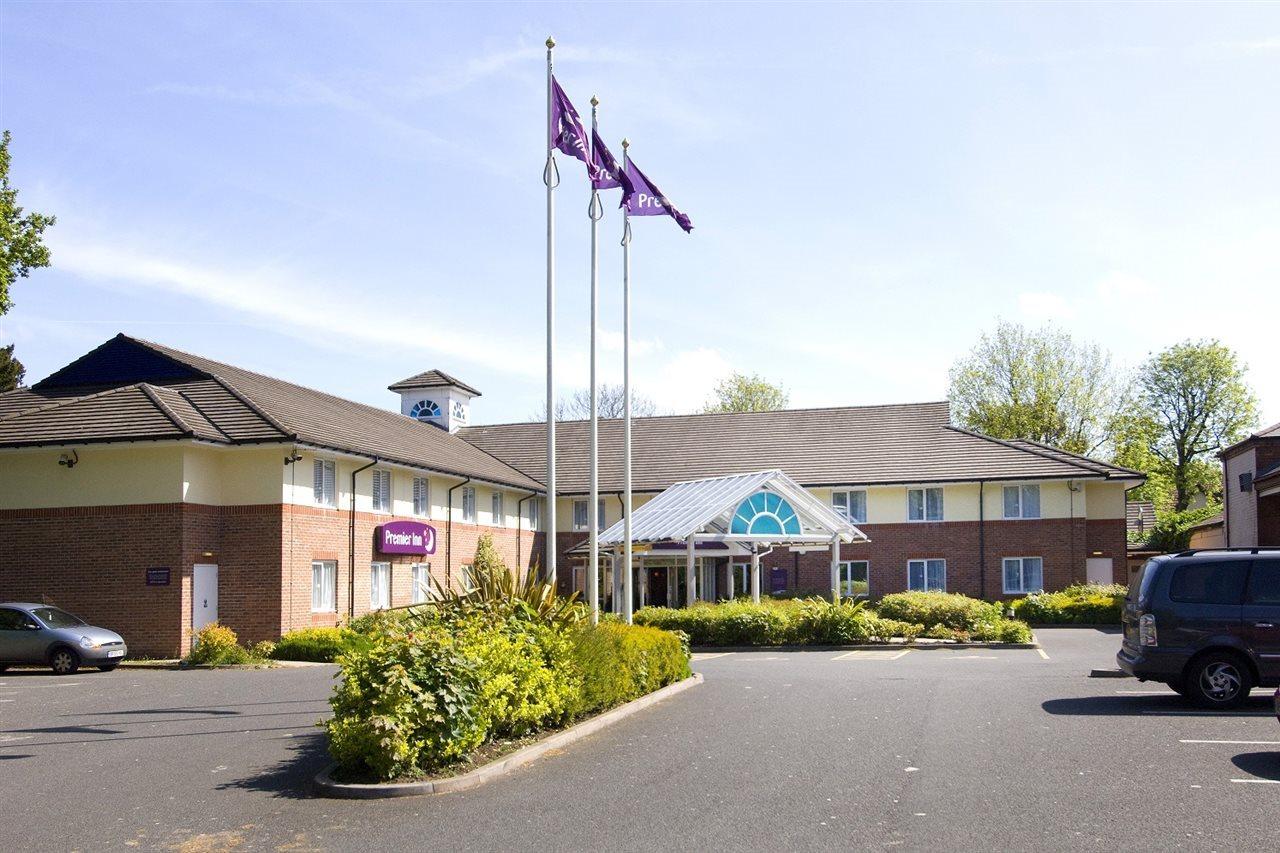 Premier Inn Birmingham South - Hall Green Экстерьер фото