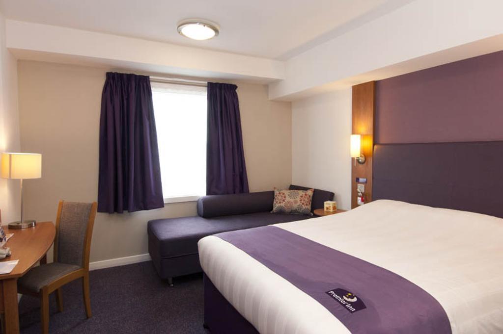 Premier Inn Birmingham South - Hall Green Экстерьер фото